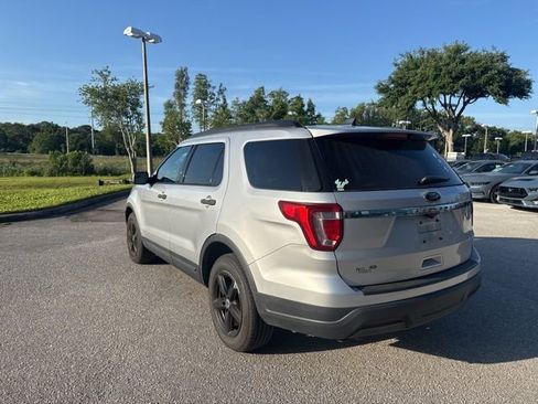 Used 2018 Ford Explorer FWD image 4