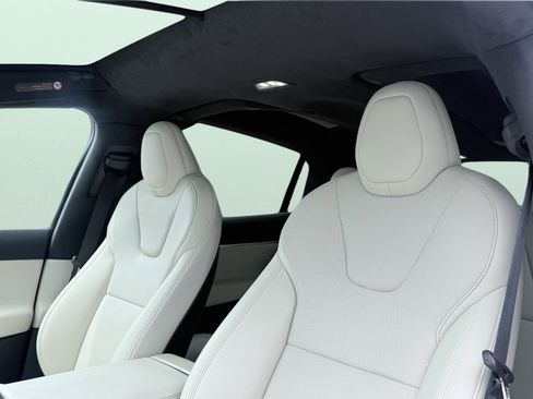 Used 2023 Tesla Model X AWD/4WD image 36