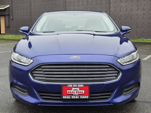 Used 2014 Ford Fusion SE image 2