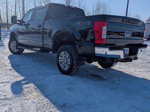 Used 2018 Ford F250 XL w/ STX Appearance Package image 9