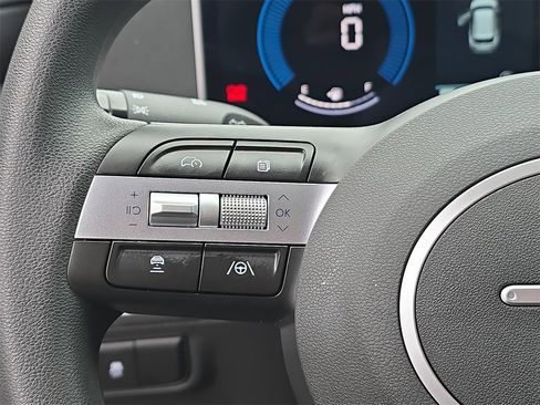 Certified 2026 Hyundai Tucson SE image 16