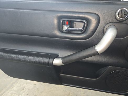 Used 2003 Toyota MR2 RWD image 24