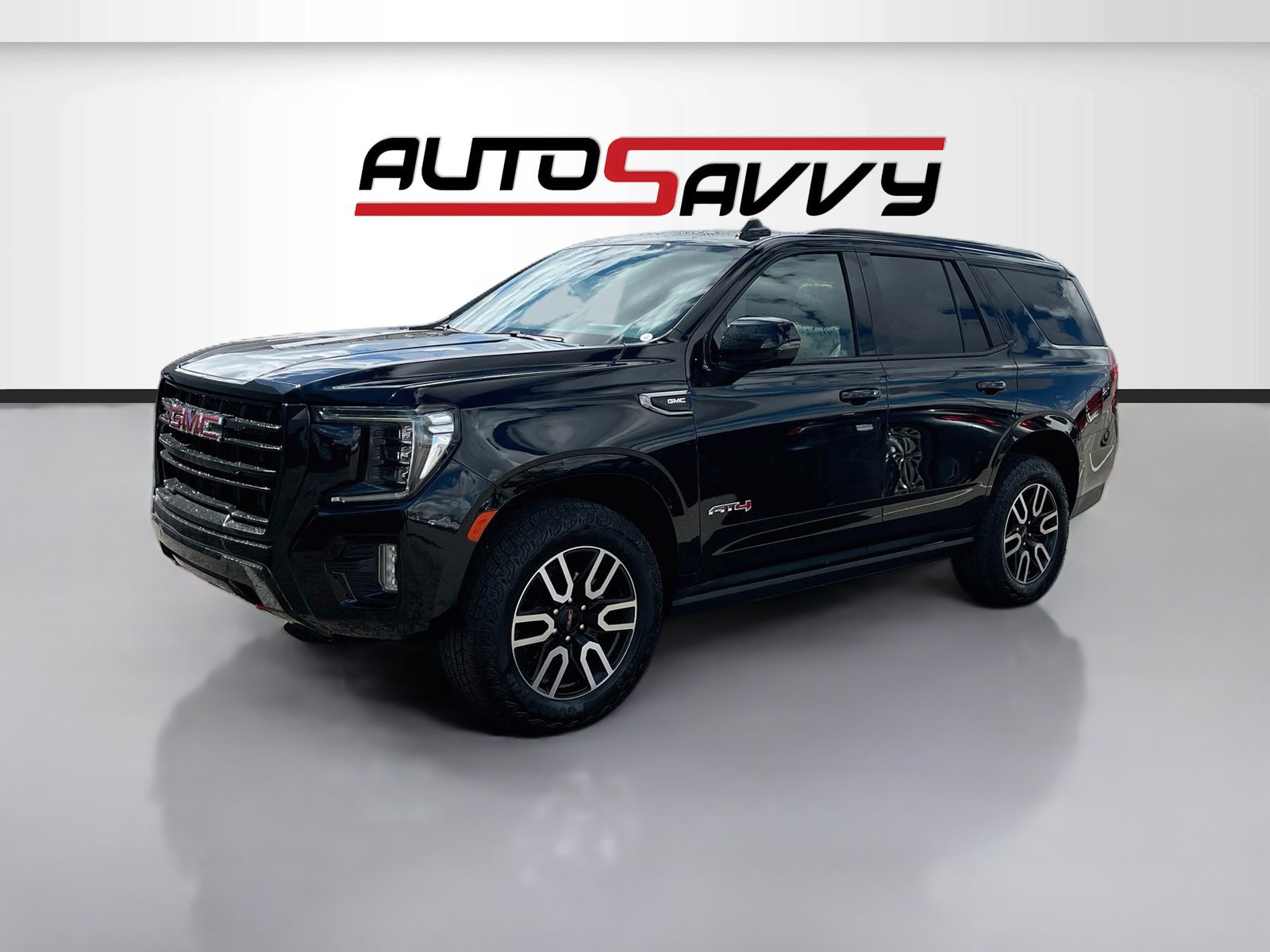 Used 2024 GMC Yukon AT4 AWD/4WD image 3