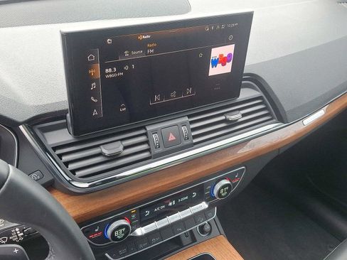 Certified 2023 Audi Q5 2.0T Premium w/ Convenience Package image 14