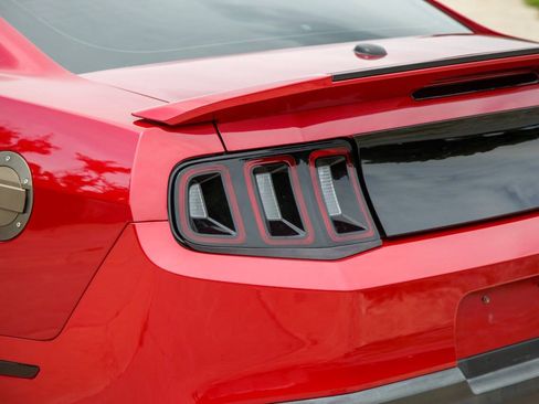 Used 2011 Ford Mustang GT Premium w/ Electronics Pkg RWD image 22
