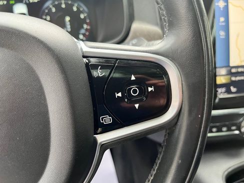 Used 2018 Volvo V90 T5 Cross Country w/ Convenience Package image 15