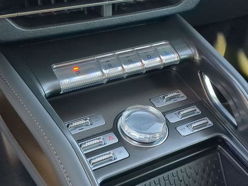 New 2026 Lincoln Nautilus Premier w/ Equipment Group 102A image 19