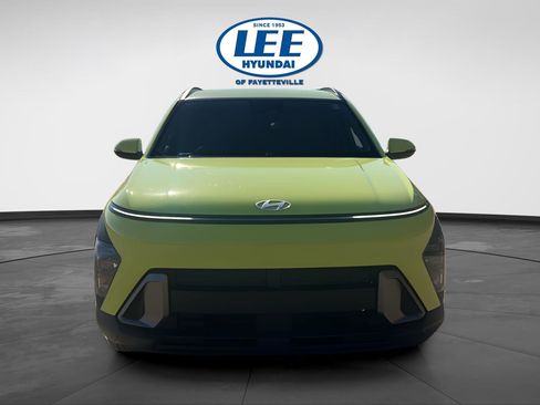 Certified 2024 Hyundai Kona SEL w/ Convenience Package image 2