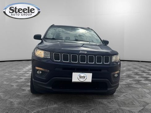 Used 2017 Jeep Compass Latitude w/ Popular Equipment Group image 8
