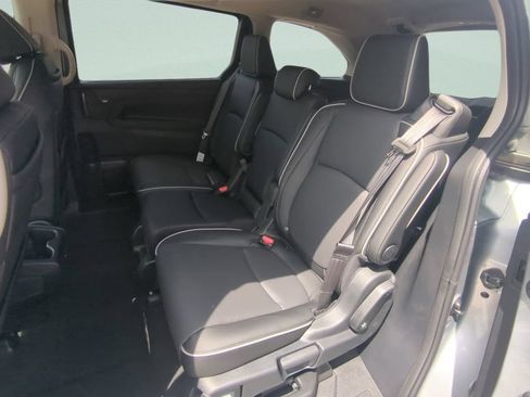 New 2026 Honda Odyssey Touring image 14