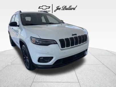 Used 2023 Jeep Cherokee Altitude Lux