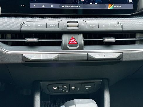 Used 2025 Kia K4 GT-Line w/ GT-Line Premium Package FWD image 18