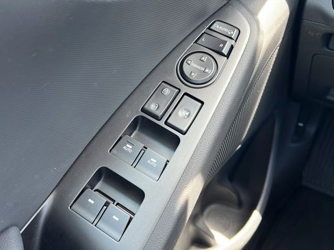 Certified 2021 Hyundai Ioniq Limited FWD image 16
