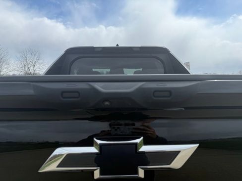 Used 2024 Chevrolet Silverado EV RST image 5