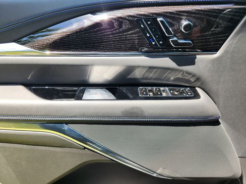 New 2025 Cadillac Escalade IQ Luxury 1 image 15