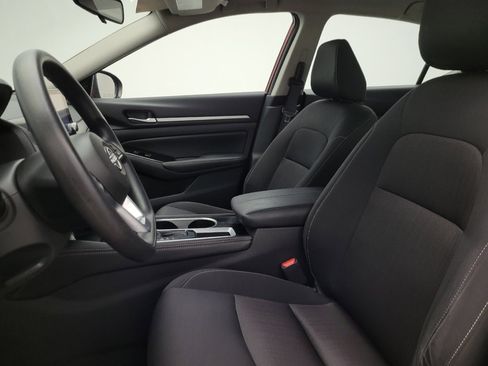 Used 2023 Nissan Altima 2.5 SV FWD image 17