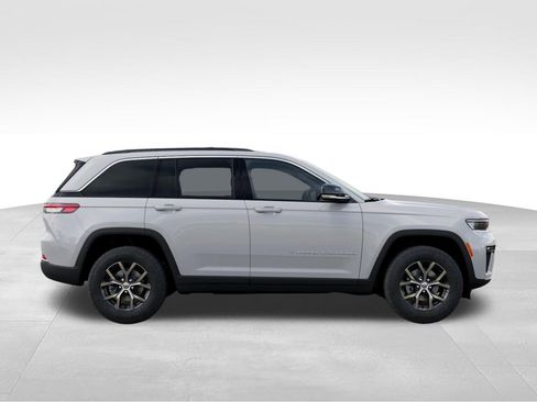 New 2026 Jeep Grand Cherokee Limited image 22