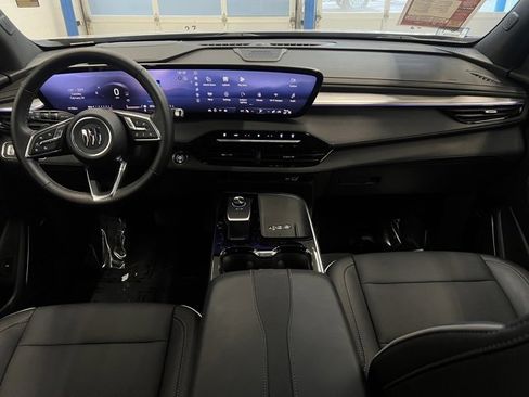 Used 2025 Buick Enclave Preferred image 21