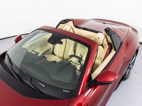 Certified 2022 Ferrari 812 GTS RWD image 32