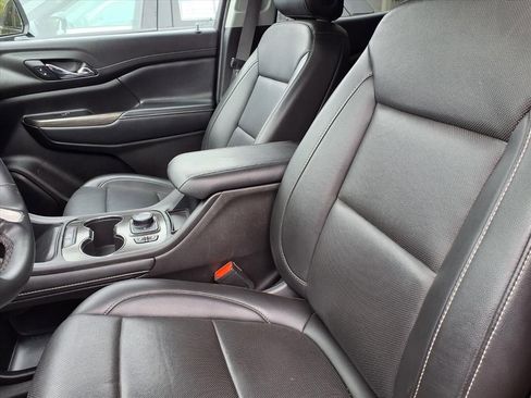 Used 2023 GMC Acadia SLT image 3