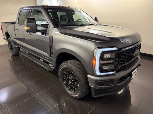 New 2026 Ford F250 Lariat w/ Black Appearance Package AWD/4WD image 1