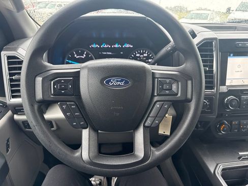 Used 2017 Ford F250 XLT w/ XLT Premium Package AWD/4WD image 15