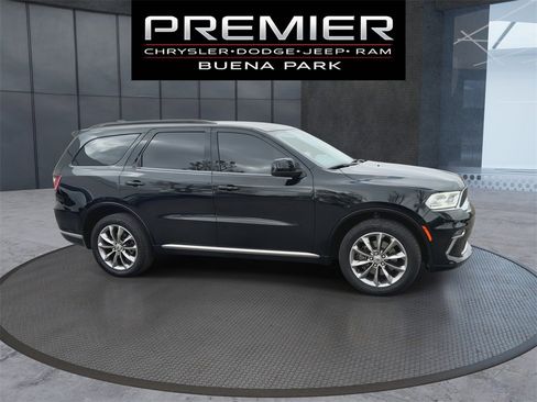 Used 2022 Dodge Durango SXT w/ Anodized Platinum Package image 9