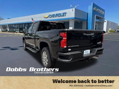 New 2026 Chevrolet Silverado 2500 High Country w/ Technology Package AWD/4WD image 6