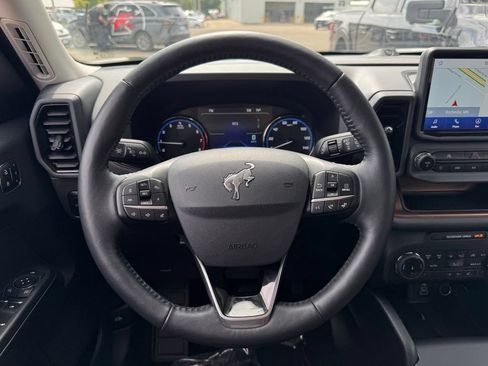 Certified 2023 Ford Bronco Sport Outer Banks w/ Tech Package AWD/4WD image 28