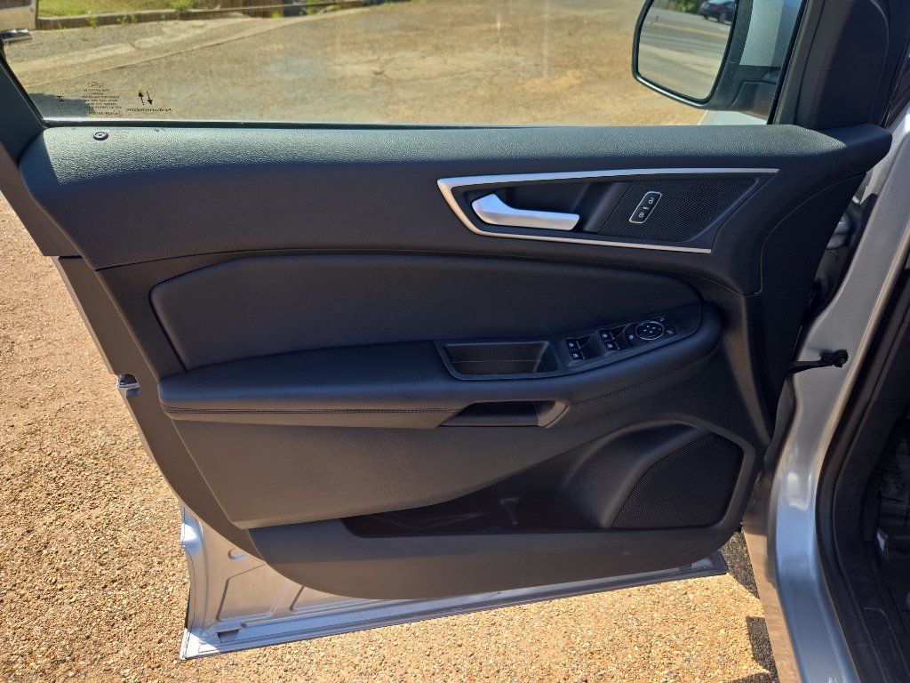 Used 2024 Ford Edge SEL AWD/4WD image 19