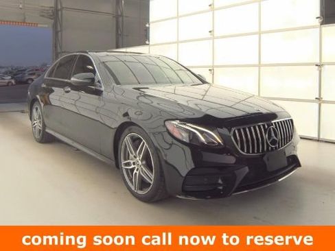 Used 2018 Mercedes-Benz E 300 4MATIC w/ Premium 1 Package image 1