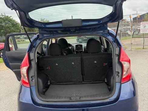 Used 2018 Nissan Versa Note SV FWD image 12
