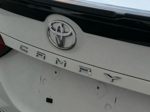 Used 2023 Toyota Camry SE image 17