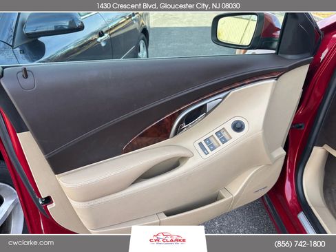 Used 2013 Buick LaCrosse Touring image 11
