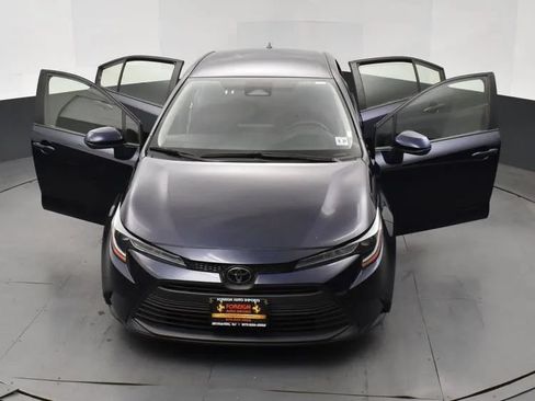 Used 2023 Toyota Corolla LE FWD image 10
