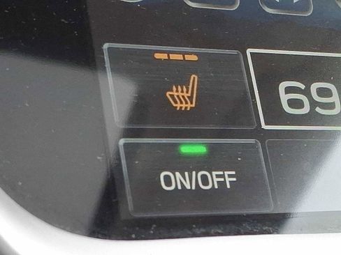 Certified 2025 Subaru Legacy Limited image 27