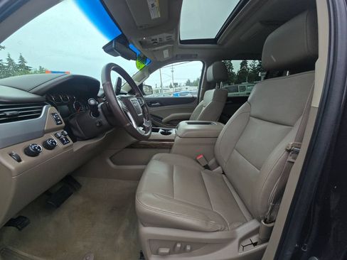 Used 2015 GMC Yukon XL SLT w/ Open Road Package AWD/4WD image 21