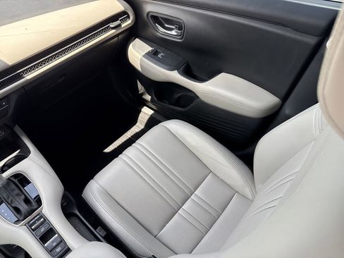 Used 2025 Honda HR-V EX-L image 26