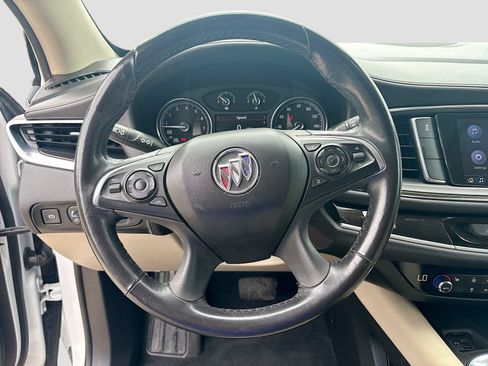 Used 2021 Buick Enclave Essence FWD image 11