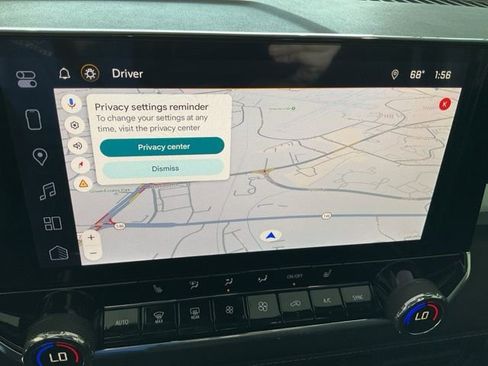 Used 2025 Chevrolet Colorado LT image 16