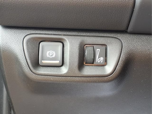 Used 2023 GMC Acadia SLT w/ Elevation Edition FWD image 16