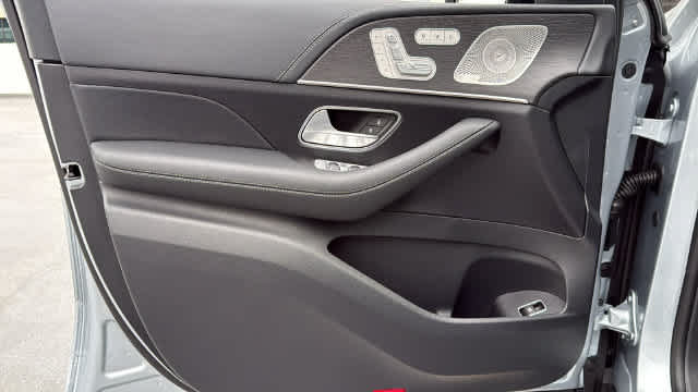 New 2026 Mercedes-Benz GLE 53 AMG 4MATIC Coupe image 15