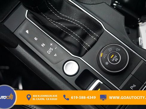 Used 2021 Volkswagen Atlas SE AWD/4WD image 25