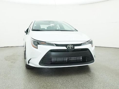 Certified 2026 Toyota Corolla LE image 31