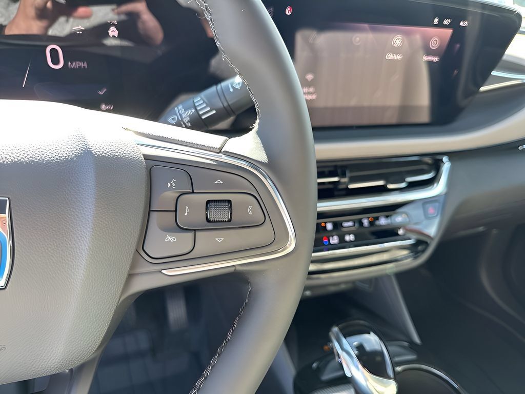 New 2026 Buick Envista Preferred FWD image 33