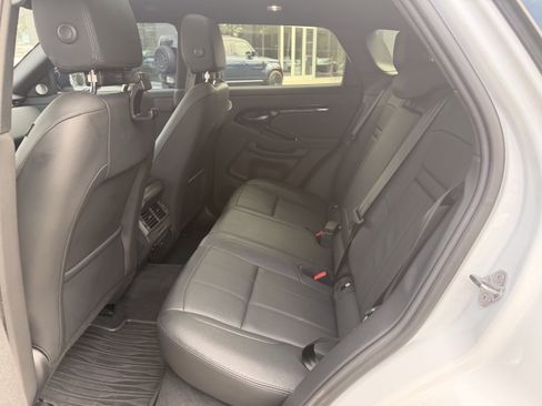 Used 2026 Land Rover Range Rover Evoque Dynamic SE image 13