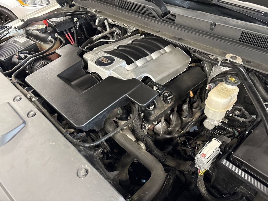 Used 2016 Cadillac Escalade Premium AWD/4WD image 46