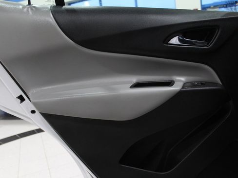 Used 2023 Chevrolet Equinox LS w/ Midnight Edition image 17