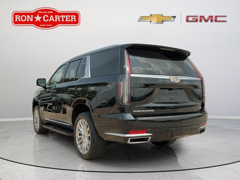 Used 2024 Cadillac Escalade Premium Luxury w/ LPO, Floor Liner Package AWD/4WD image 4