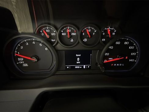 Certified 2024 Chevrolet Silverado 1500 Custom image 20